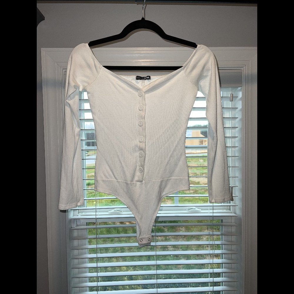 Off-the-shoulder Long Sleeve Bodysuit